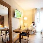 Ciutat De 4* Girona