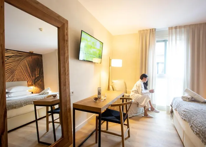 Ciutat De 4* Girona