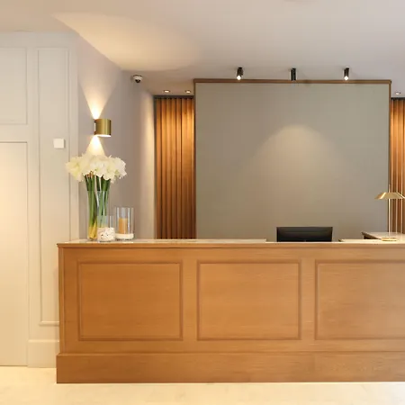 Ciutat De Hotel 4*